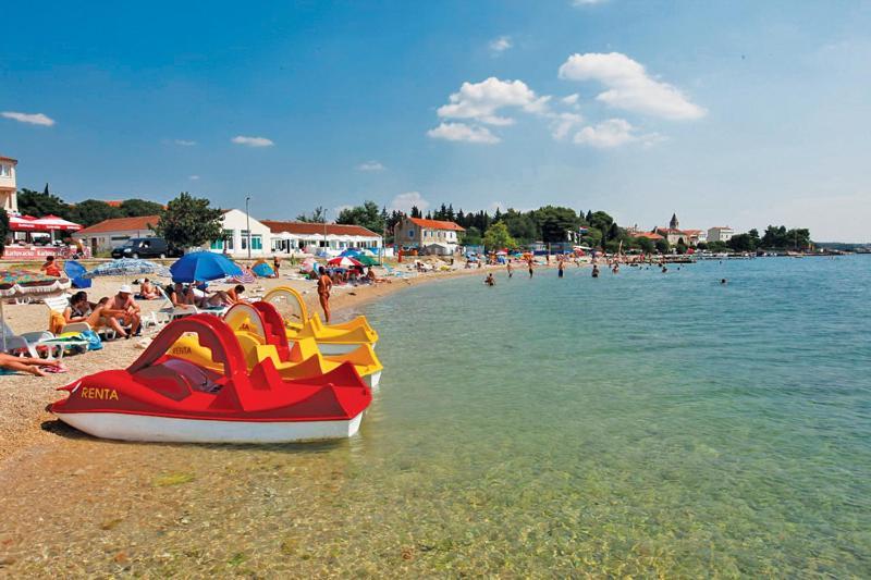 Apartman Rabatin Sveti Filip i Jakov Exteriör bild